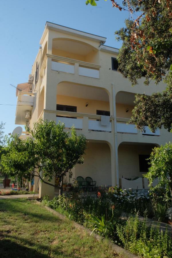 Apartmani Bosiljka Nin Exterior foto
