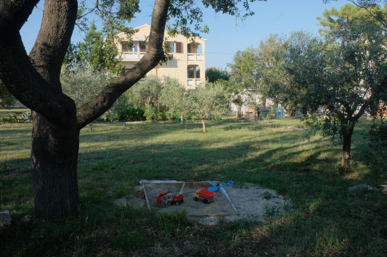 Apartmani Bosiljka Nin Exterior foto